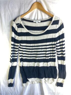 Piperlime Black & White Striped Scoop Neck Long-Sleeve Top